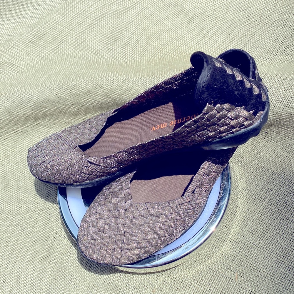 Bernie Mev.  slip on brown 7